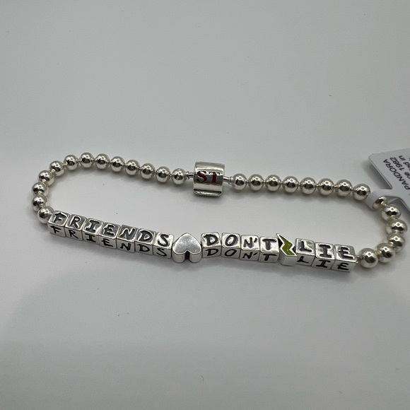 Stranger Things Friends Don't Lie Bracelet, Size: 17cm / 6.7” - Picture 9 of 11